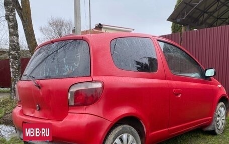 Toyota Yaris I рестайлинг, 2002 год, 179 000 рублей, 2 фотография