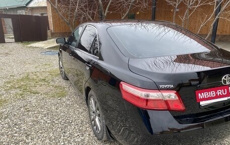 Toyota Camry, 2008 год, 950 000 рублей, 4 фотография