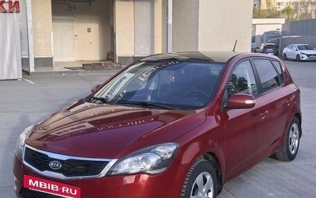 KIA cee'd I рестайлинг, 2011 год, 659 000 рублей, 3 фотография