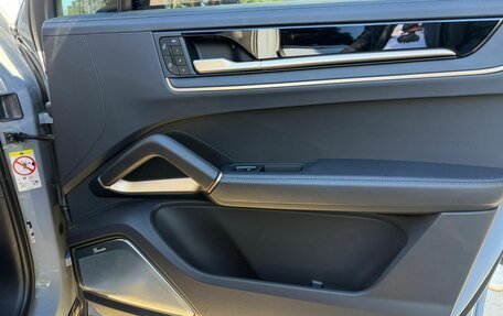 Porsche Cayenne III, 2024 год, 28 900 000 рублей, 22 фотография