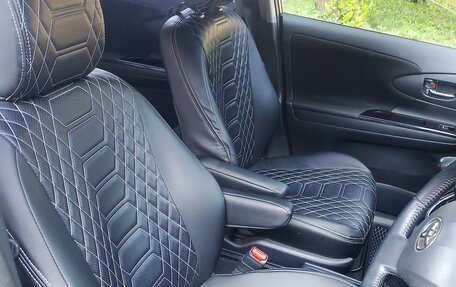 Toyota Wish II, 2013 год, 1 330 000 рублей, 8 фотография