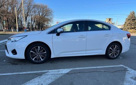 Toyota Avensis III рестайлинг, 2017 год, 1 900 000 рублей, 5 фотография