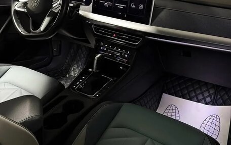 Volkswagen Lavida, 2023 год, 1 800 000 рублей, 2 фотография