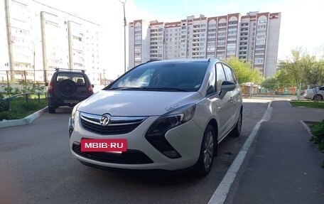 Opel Zafira C рестайлинг, 2013 год, 975 000 рублей, 6 фотография