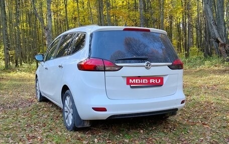 Opel Zafira C рестайлинг, 2013 год, 975 000 рублей, 4 фотография