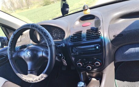 Peugeot 206, 2001 год, 175 000 рублей, 17 фотография