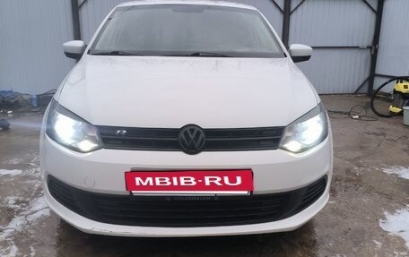 Volkswagen Polo VI (EU Market), 2012 год, 610 000 рублей, 3 фотография