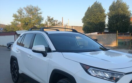 Toyota RAV4, 2019 год, 3 200 000 рублей, 3 фотография