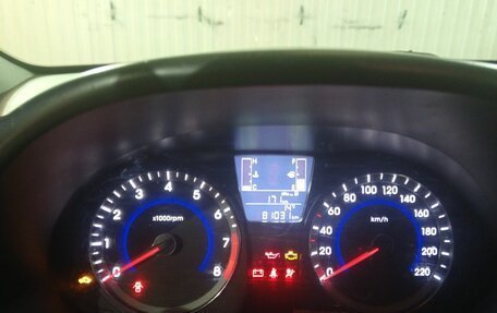 Hyundai Solaris II рестайлинг, 2015 год, 899 000 рублей, 7 фотография