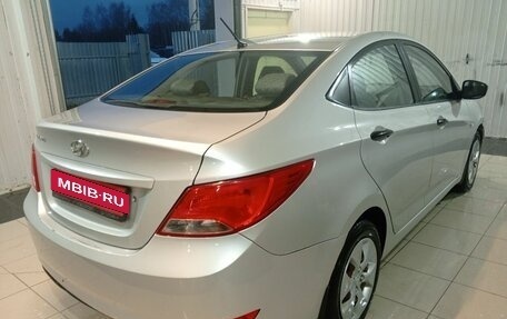 Hyundai Solaris II рестайлинг, 2015 год, 899 000 рублей, 3 фотография