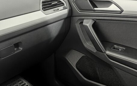 Volkswagen Tiguan II, 2020 год, 2 470 000 рублей, 14 фотография