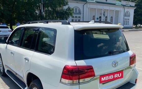 Toyota Land Cruiser 200, 2015 год, 8 700 000 рублей, 10 фотография