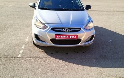 Hyundai Solaris II рестайлинг, 2013 год, 850 000 рублей, 1 фотография