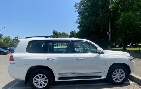 Toyota Land Cruiser 200, 2015 год, 8 700 000 рублей, 21 фотография