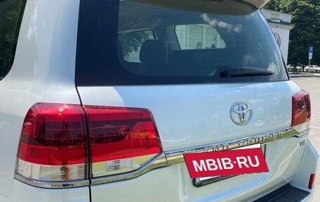 Toyota Land Cruiser 200, 2015 год, 8 700 000 рублей, 25 фотография