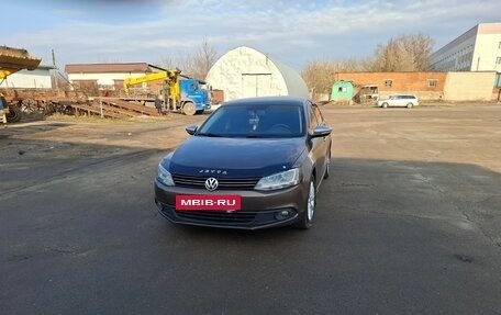 Volkswagen Jetta VI, 2011 год, 650 000 рублей, 7 фотография