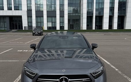 Mercedes-Benz CLS, 2019 год, 6 200 000 рублей, 2 фотография