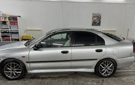 Mitsubishi Carisma I, 1998 год, 200 000 рублей, 4 фотография