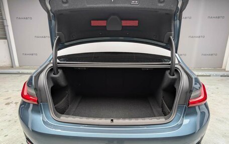 BMW 3 серия, 2019 год, 3 447 000 рублей, 10 фотография