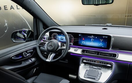 Mercedes-Benz V-Класс, 2026 год, 14 800 000 рублей, 24 фотография