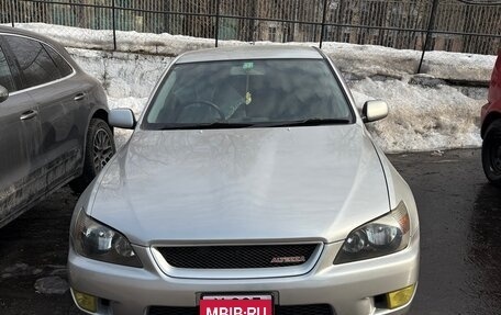 Toyota Altezza, 2000 год, 1 250 000 рублей, 1 фотография