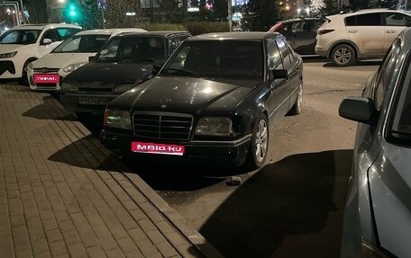 Mercedes-Benz W124, 1988 год, 250 000 рублей, 1 фотография