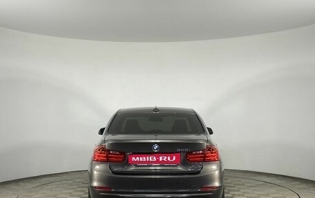 BMW 3 серия, 2015 год, 1 640 000 рублей, 8 фотография