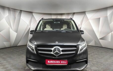 Mercedes-Benz V-Класс, 2019 год, 4 790 000 рублей, 7 фотография