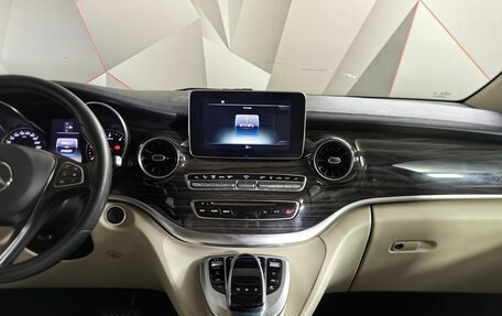 Mercedes-Benz V-Класс, 2019 год, 4 790 000 рублей, 14 фотография