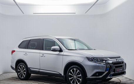 Mitsubishi Outlander III рестайлинг 3, 2019 год, 2 480 000 рублей, 3 фотография