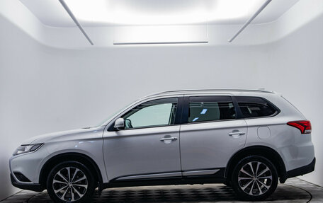 Mitsubishi Outlander III рестайлинг 3, 2019 год, 2 480 000 рублей, 8 фотография