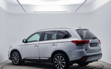 Mitsubishi Outlander III рестайлинг 3, 2019 год, 2 480 000 рублей, 7 фотография