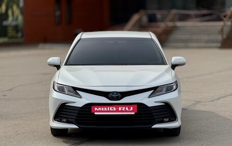 Toyota Camry, 2021 год, 2 790 000 рублей, 2 фотография