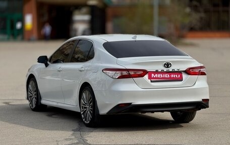 Toyota Camry, 2021 год, 2 790 000 рублей, 6 фотография