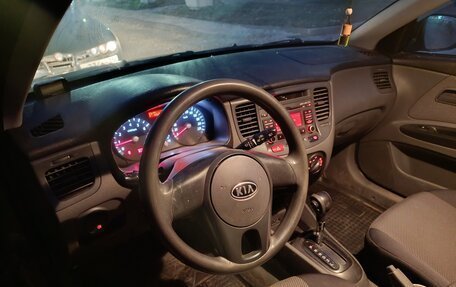 KIA Rio II, 2010 год, 500 000 рублей, 13 фотография