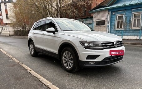 Volkswagen Tiguan II, 2017 год, 2 450 000 рублей, 3 фотография