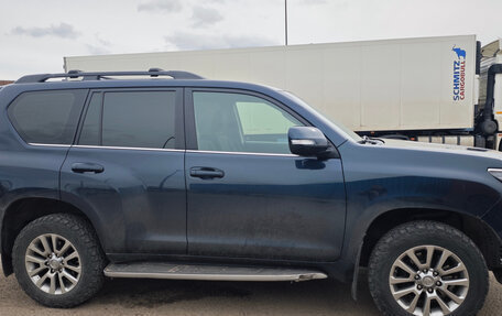 Toyota Land Cruiser Prado 150 рестайлинг 2, 2017 год, 4 200 000 рублей, 3 фотография