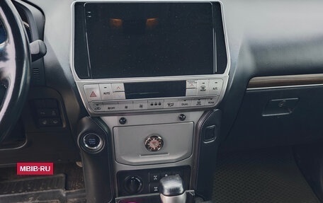 Toyota Land Cruiser Prado 150 рестайлинг 2, 2017 год, 4 200 000 рублей, 17 фотография