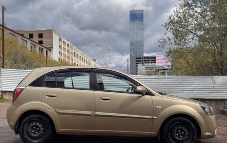 KIA Rio II, 2011 год, 600 000 рублей, 2 фотография