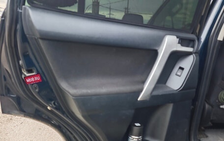 Toyota Land Cruiser Prado 150 рестайлинг 2, 2017 год, 4 200 000 рублей, 13 фотография