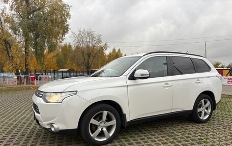 Mitsubishi Outlander III рестайлинг 3, 2012 год, 1 150 000 рублей, 3 фотография