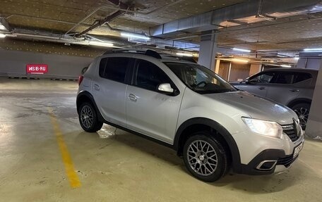Renault Sandero II рестайлинг, 2019 год, 1 200 000 рублей, 12 фотография