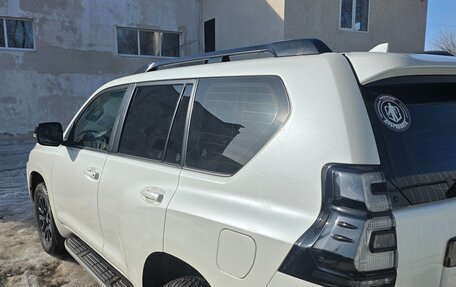 Toyota Land Cruiser Prado 150 рестайлинг 2, 2021 год, 6 000 000 рублей, 6 фотография