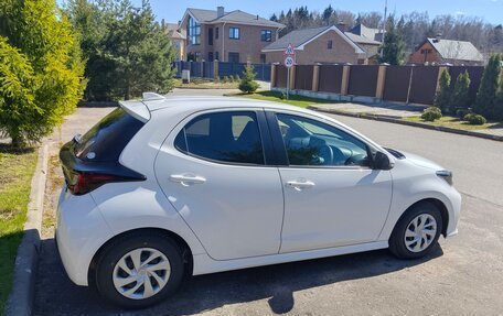 Toyota Yaris, 2020 год, 1 270 000 рублей, 3 фотография