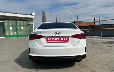 Hyundai Solaris II рестайлинг, 2021 год, 1 700 000 рублей, 4 фотография