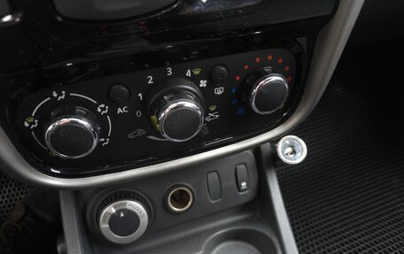 Renault Duster I рестайлинг, 2014 год, 890 000 рублей, 11 фотография