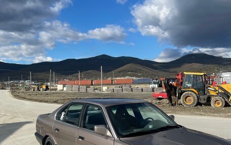 BMW 5 серия, 1990 год, 385 000 рублей, 2 фотография