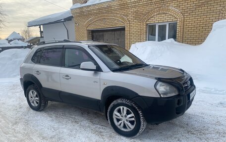 Hyundai Tucson III, 2004 год, 600 000 рублей, 4 фотография