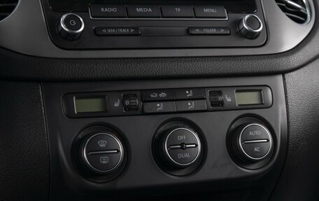 Volkswagen Tiguan I, 2009 год, 920 000 рублей, 17 фотография