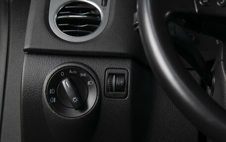 Volkswagen Tiguan I, 2009 год, 920 000 рублей, 19 фотография